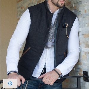 Navy Vest M